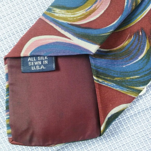 Brandini silk tie. - Picture 3 of 4